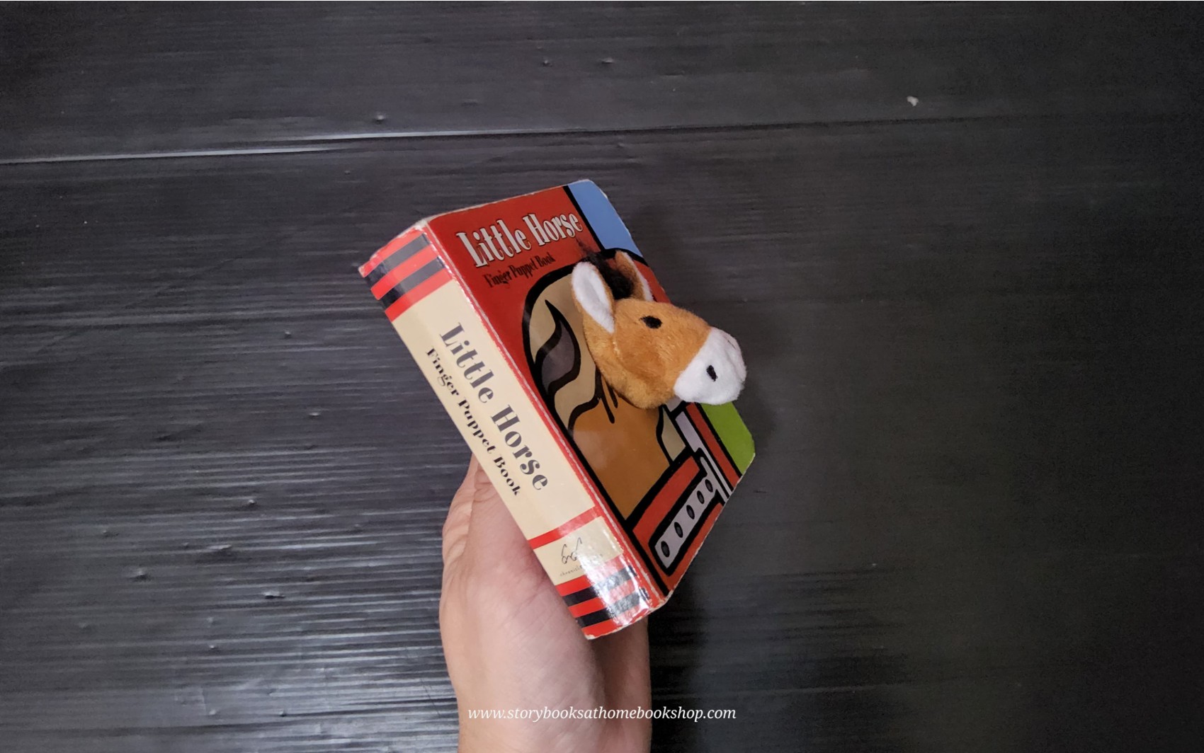 FINGER PUPPET BOARD BOX** ð
ð
LITTLE HORSE FINGER PUPPET BOOK
