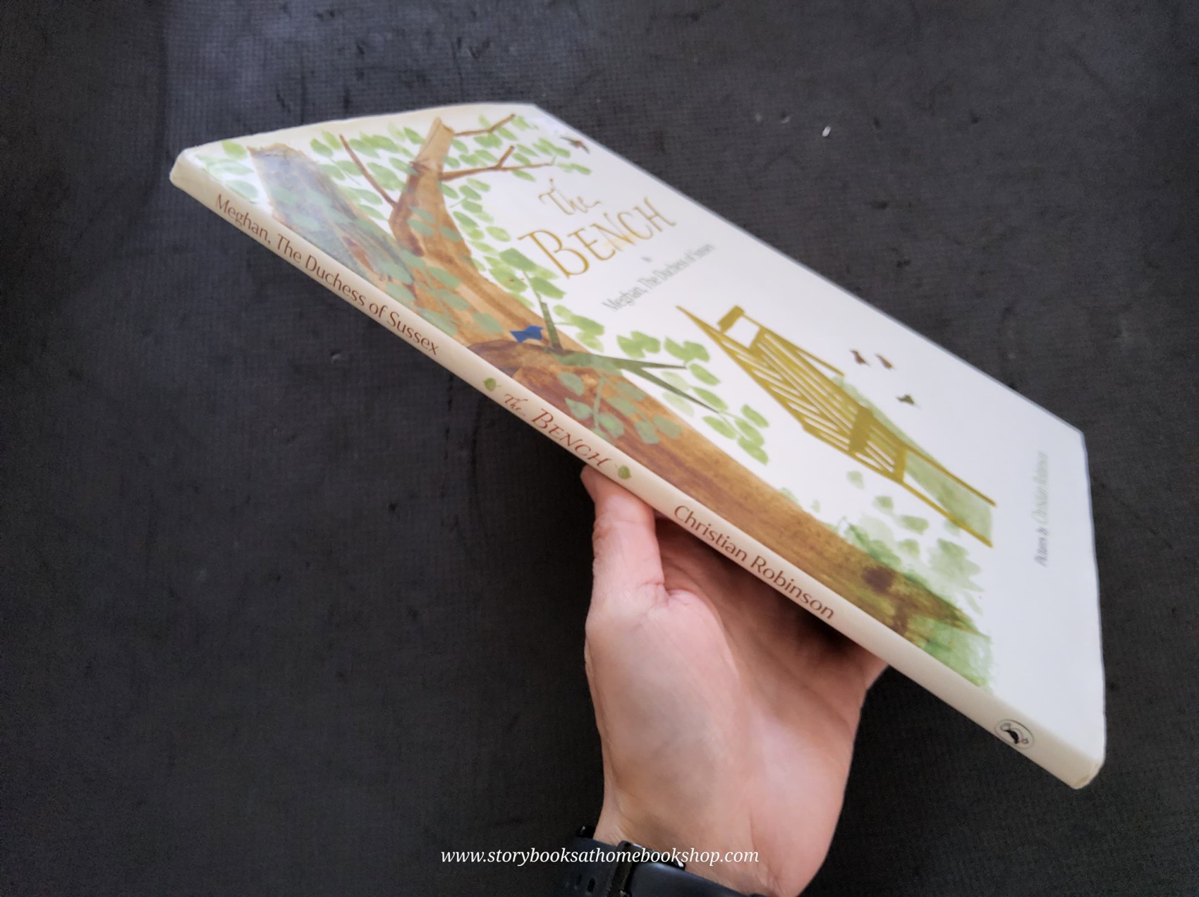 หนังสือนิทานปกแข็ง** 🍅🍓THE BENCH BY MEGHAN,THE DUCHESS OF SUSSEX