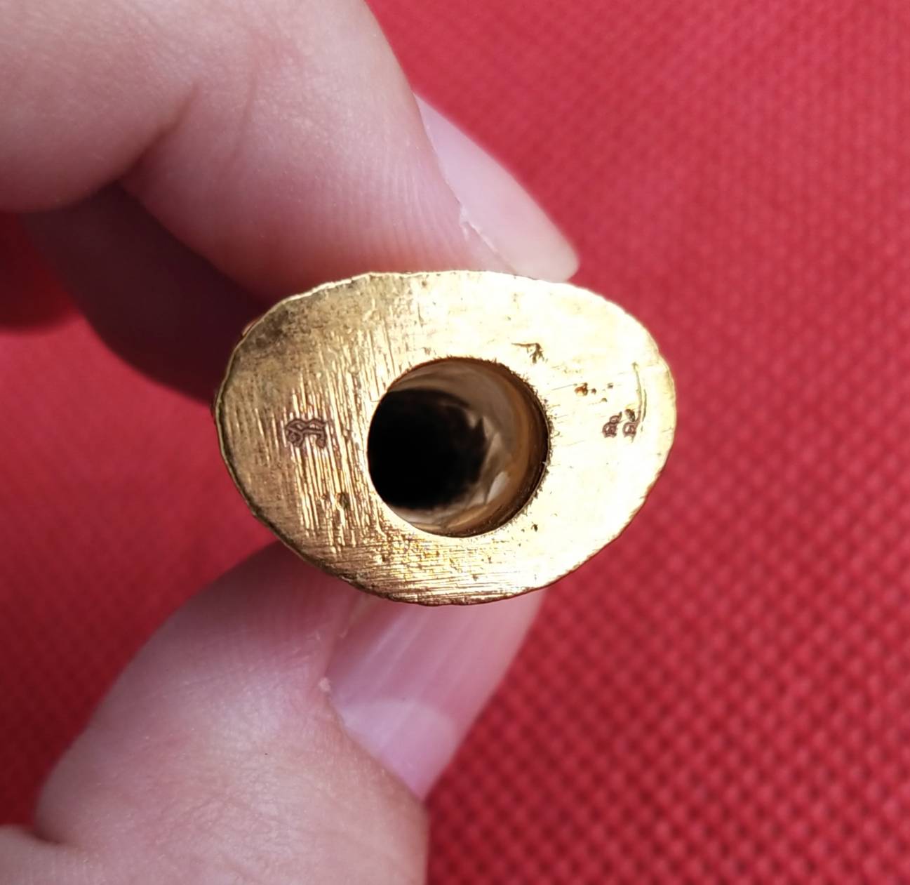 พระกริ่งโปร่งฟ้า ไถ่เต็ม เป๋าตุง (เนื้อ3กษัตริย์) หลวงปู่ศักดิ์ สมาหิโต ผู้สำเร็จวิชานี้แมงปอเรียกทรัพย์