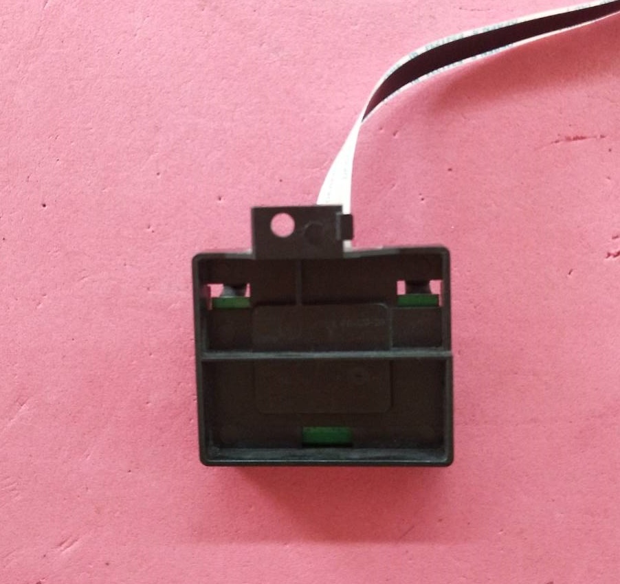 ตัวรับสัญญาณ Wifi พร้อมสายแพทีวี TCL (ทีซีแอล) อะไหล่แท้/มือสองพร้อมใช้งาน ใช้กับรุ่น 55P8 58P635 พาร์ท 07-MT7638-MA0G