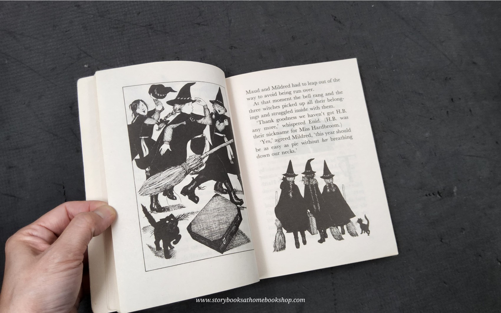 วรรณกรรมเยาวชน ** **หนังสือนิทานปกอ่อน** 🍅🍅A BAD SPELLFOR THE WORST WITCH BY JILL MURPHY