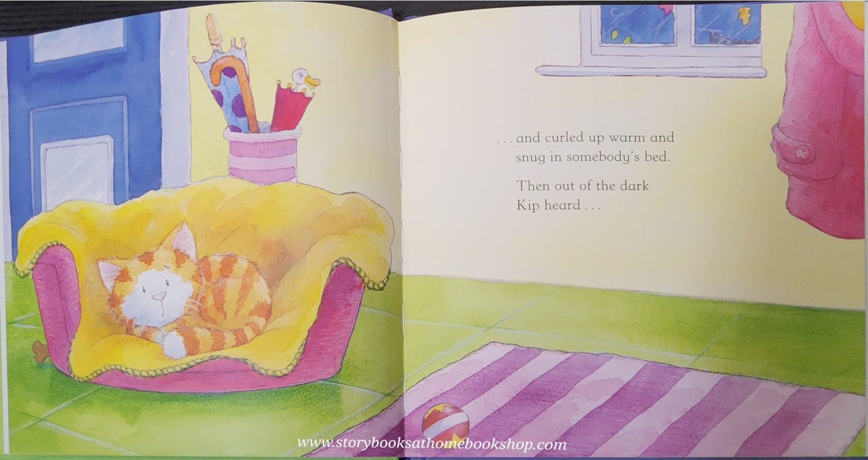 หนังสือนิทานปกแข็ง** 🍅🍓WHAT ARE YOU DOING IN MY BED? BY DAVID BED FORD