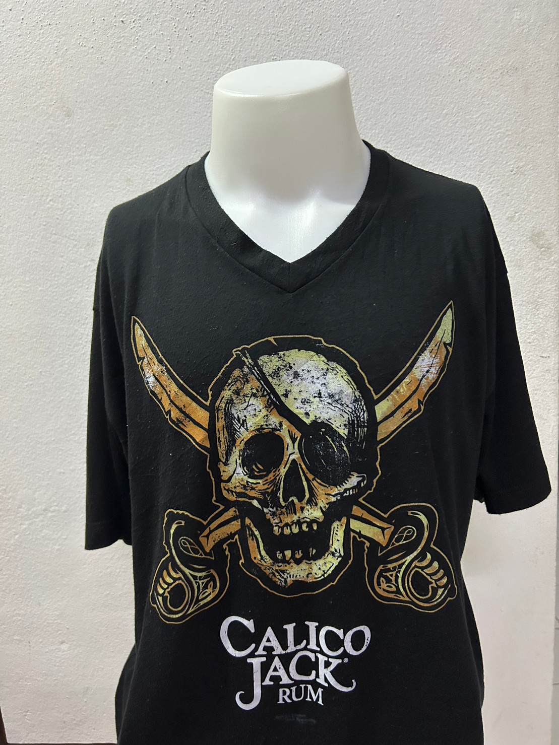 Calico Jack สภาพสวยAAA ป้ายบิน ผ้าบาง คอวี อก 25" ยาว 30"