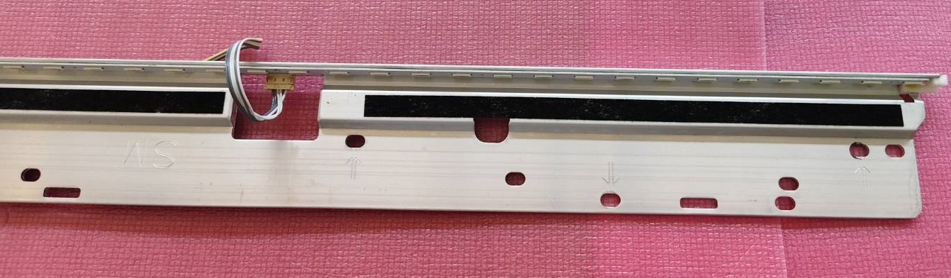 หลอดแบล็คไลท์โซนี่ (SONY) อะไหล่แท้/มือสองพร้อมใช้งาน ใช้กับรุ่น KD-43X7000E