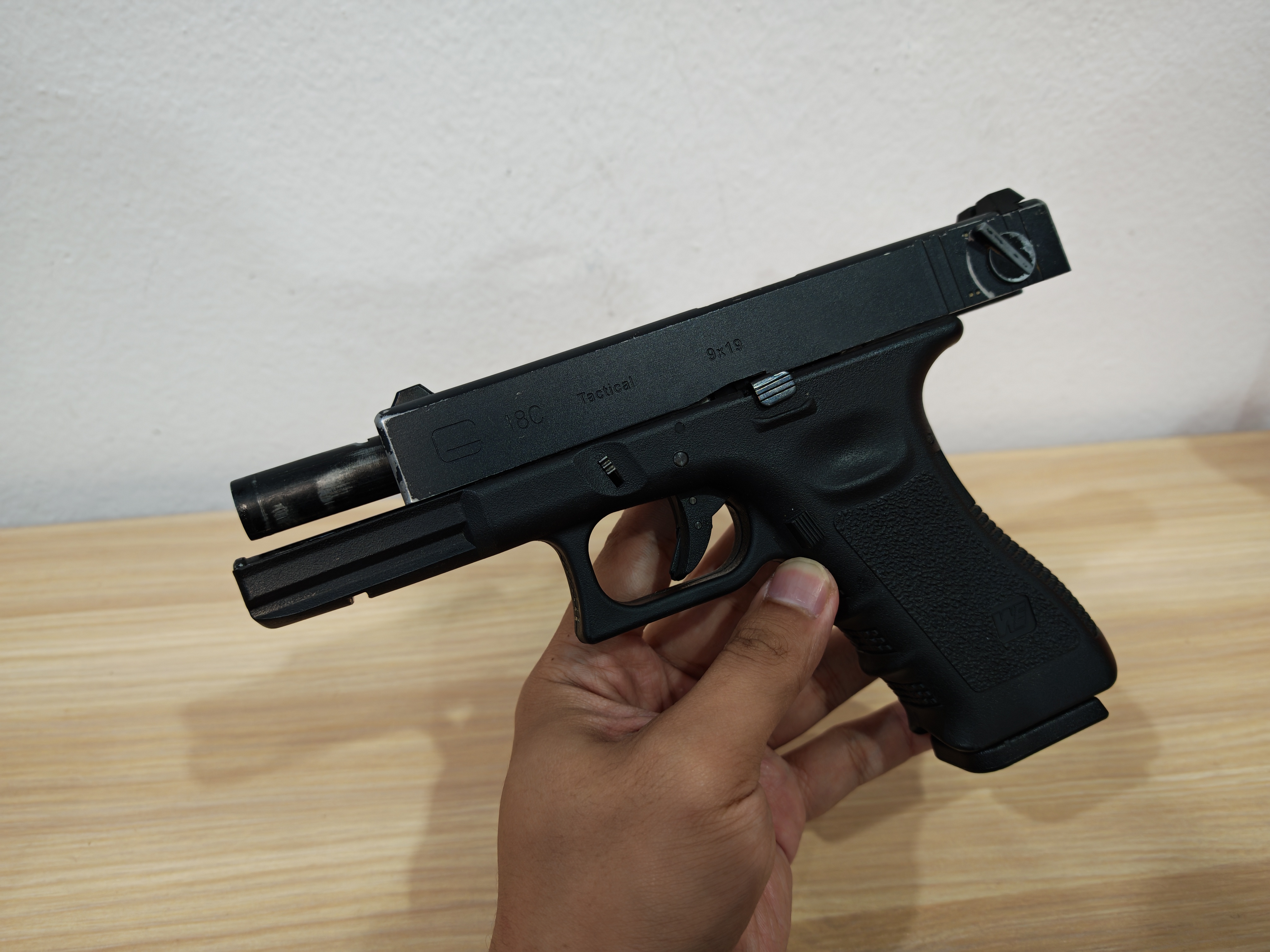 WE G18C Glock18C Gen3 Full Auto ไต้หวัน BB Gun บีบีกัน แบบแก๊ส ปืนอัดลม Airsoft Gun มือสอง