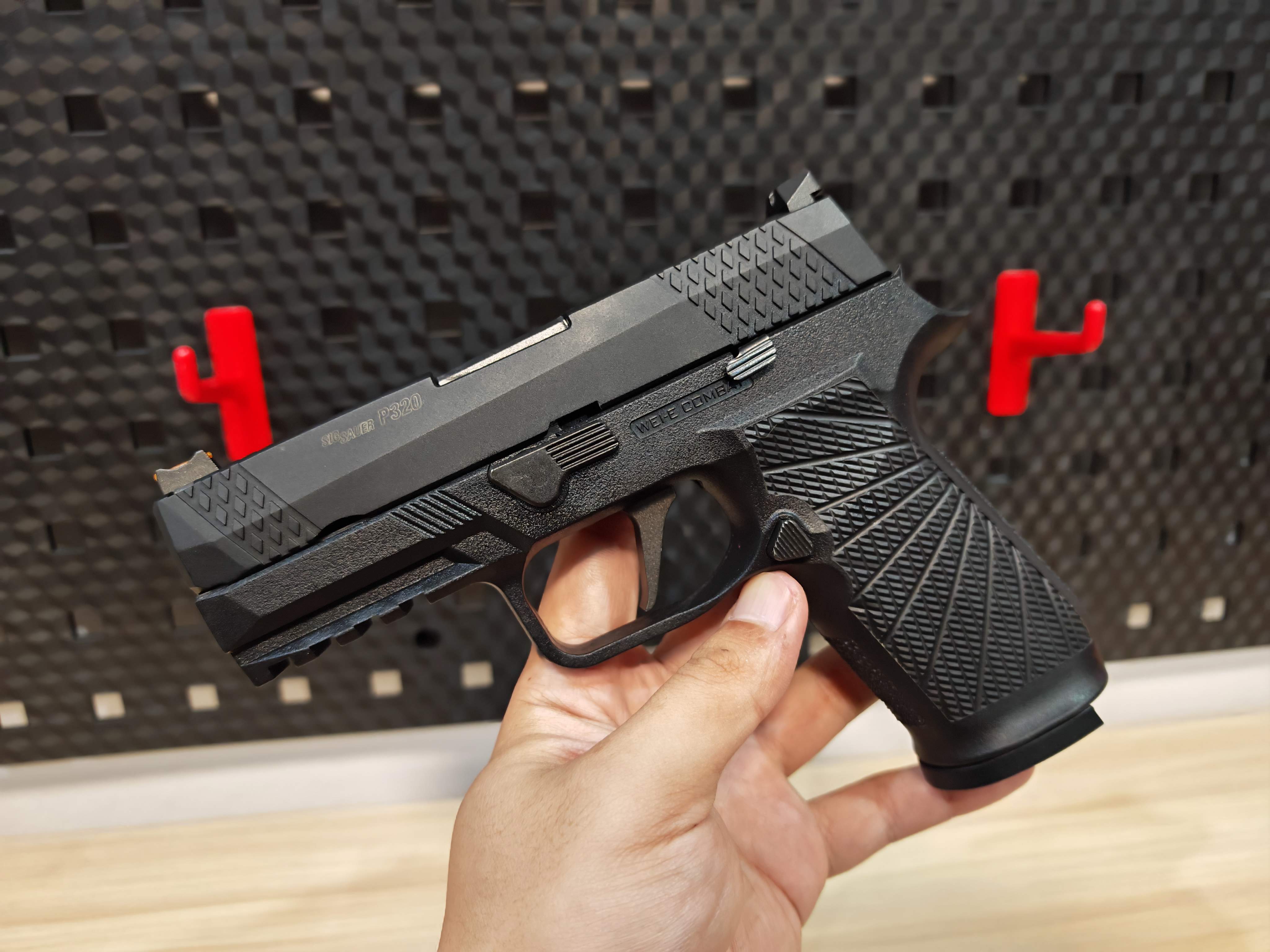 WE SIGSAUER P320 F18V2 Wilson Combat GBB BB Gun บีบีกัน แบบแก๊ส ปืนอัดลม มือสอง Airsoft Gun