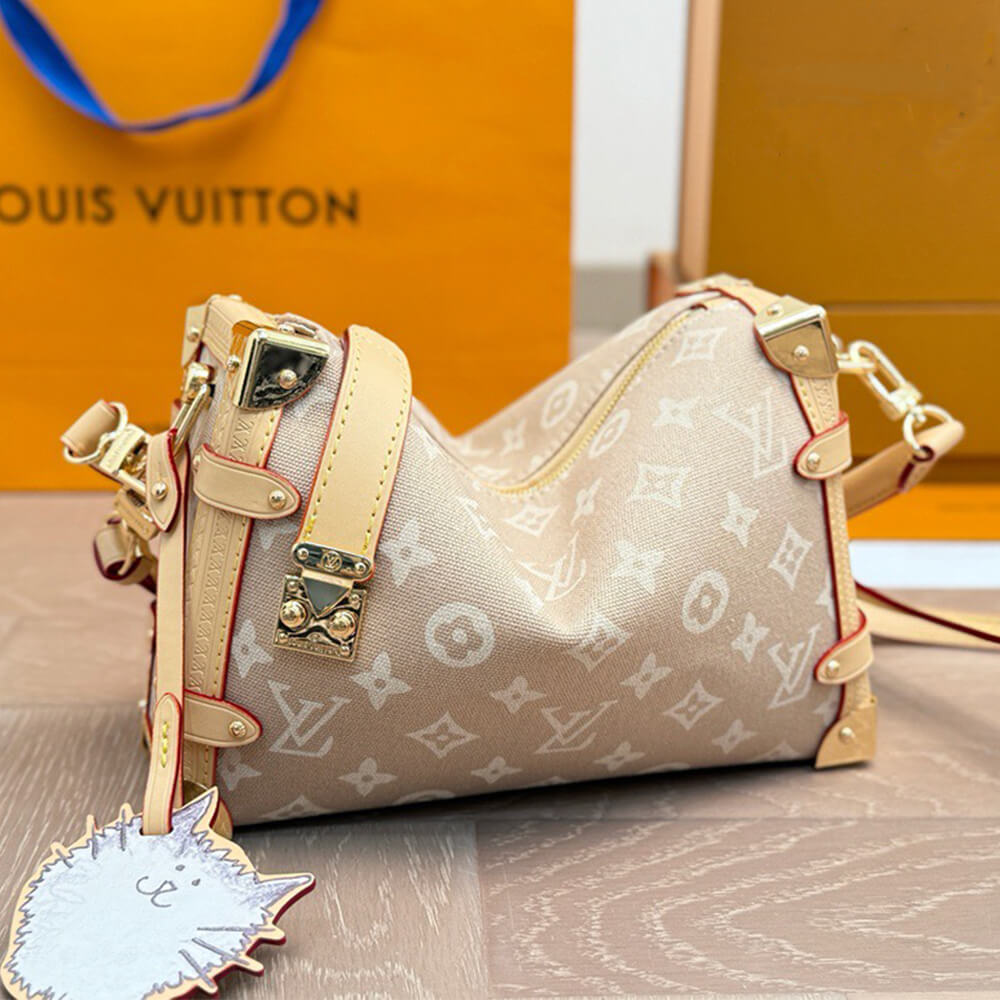 [Pre-order]กระเป๋า Louis Vuitton Side Trunk GM Meowgram coated canvas M15154 งานคุณภาพที่ดีที่สุด