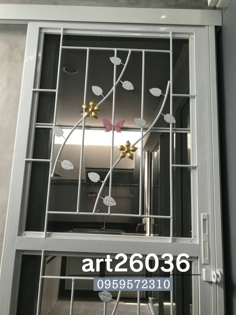 เหล็กดัดสีอบพร้อมมุ้งลวด ผีเสื้อสีชมพู กระจกประตูเลื่อน กระจกสี