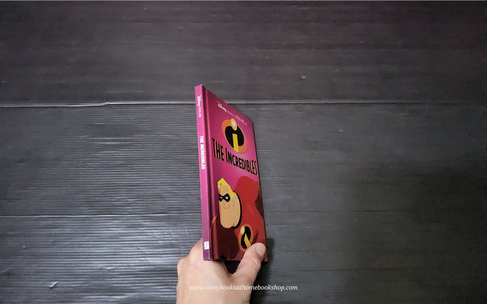หนังสือนิทานปกแข็ง** 🍅🍓DISNEY PIXAR:THE INCREDIBLES