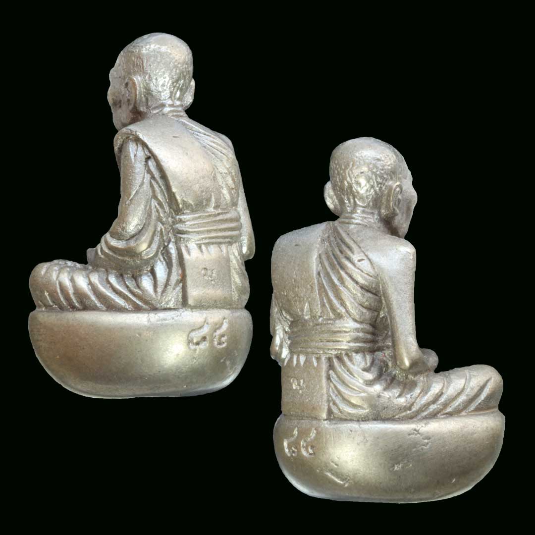 รูปหล่อเจริญพร หลวงพ่อเพี้ยน วัดเกริ่นกฐิน ปี54 เนื้ออัลปาก้า เลข 4399