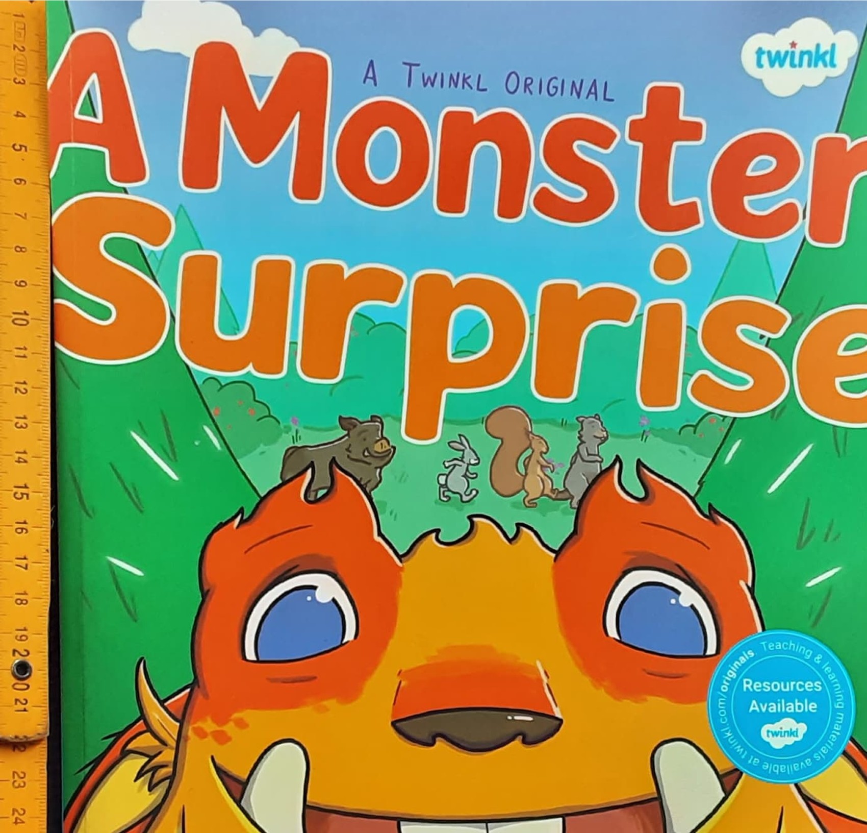 หนังสือนิทานปกอ่อน 🍅🍓A MONSTER SURPRISE