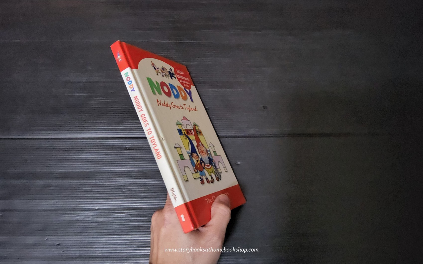 หนังสือนิทานปกแข็ง** 🍅🍓NODDY GOES TO TOYLAND BY ENID BLYTON