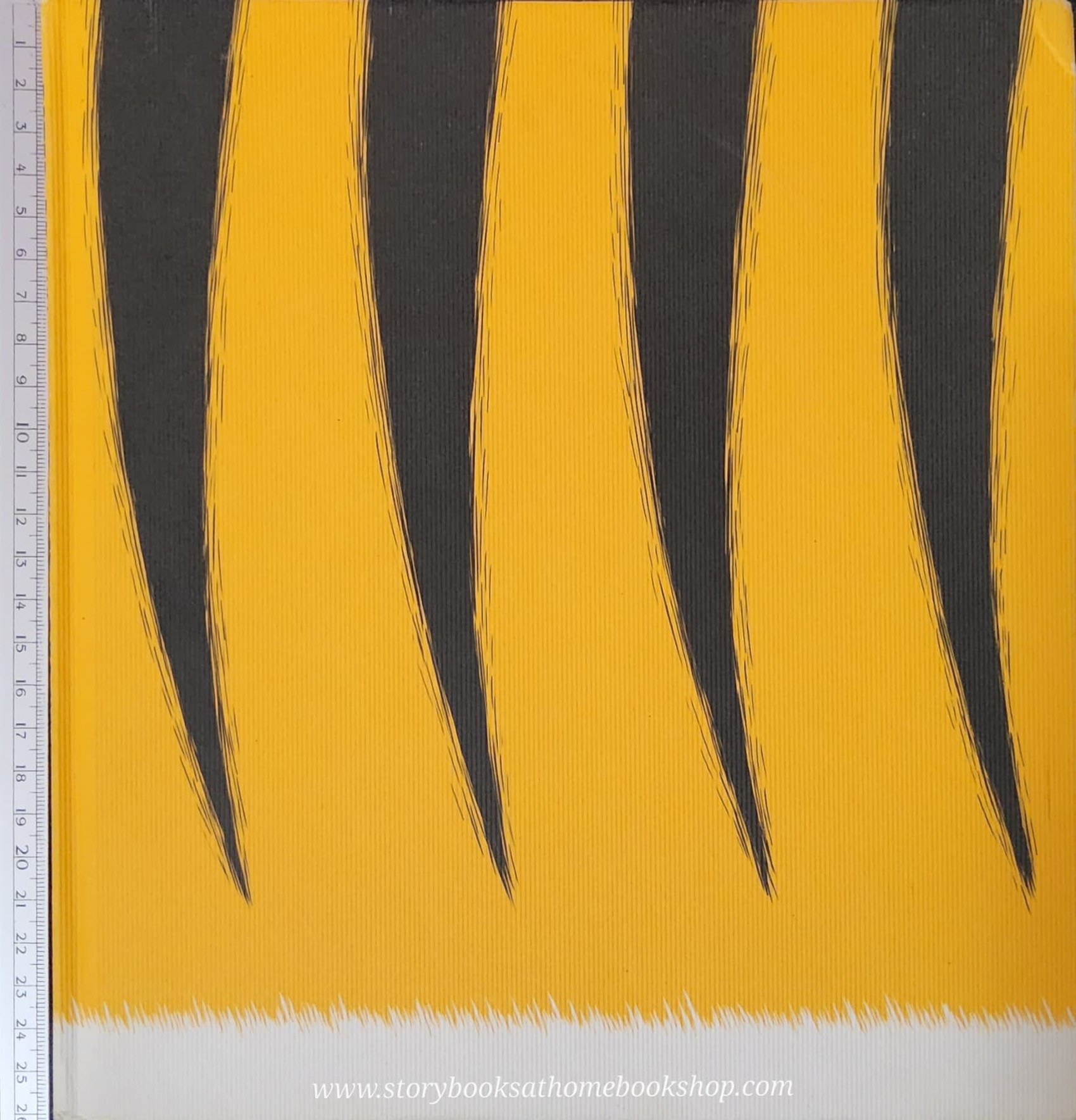 หนังสือนิทานปกแข็ง** ♥️MR TIGER GOES WILD BY PETER BROWN