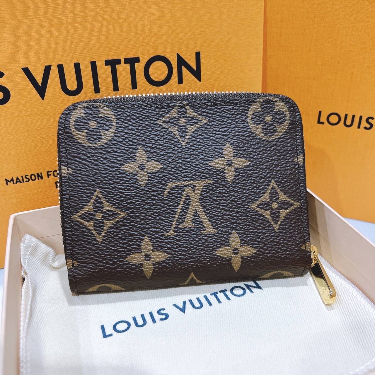 New Louis Vuitton Zippy coin Microchip
