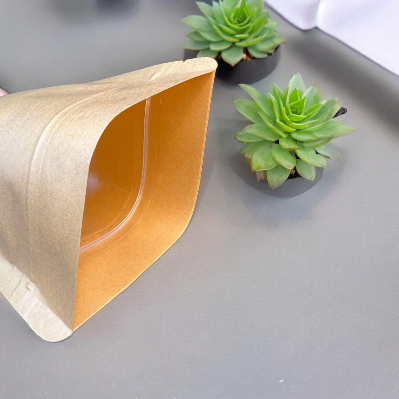 ถุงกระดาษคราฟต์:ซิปล็อคกันน้ำ 12x20 ซม.