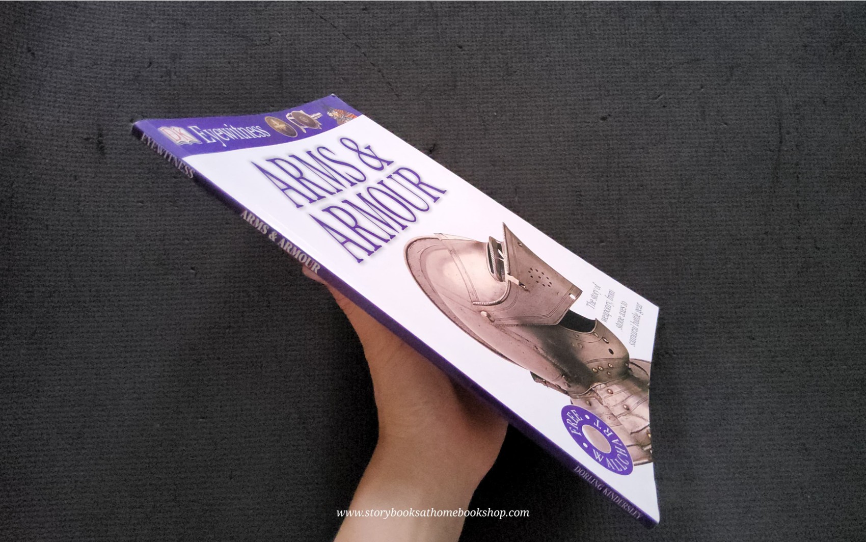 Knowledge Book** 🍅🍓DK Eyewitness ARMS&ARMOUR