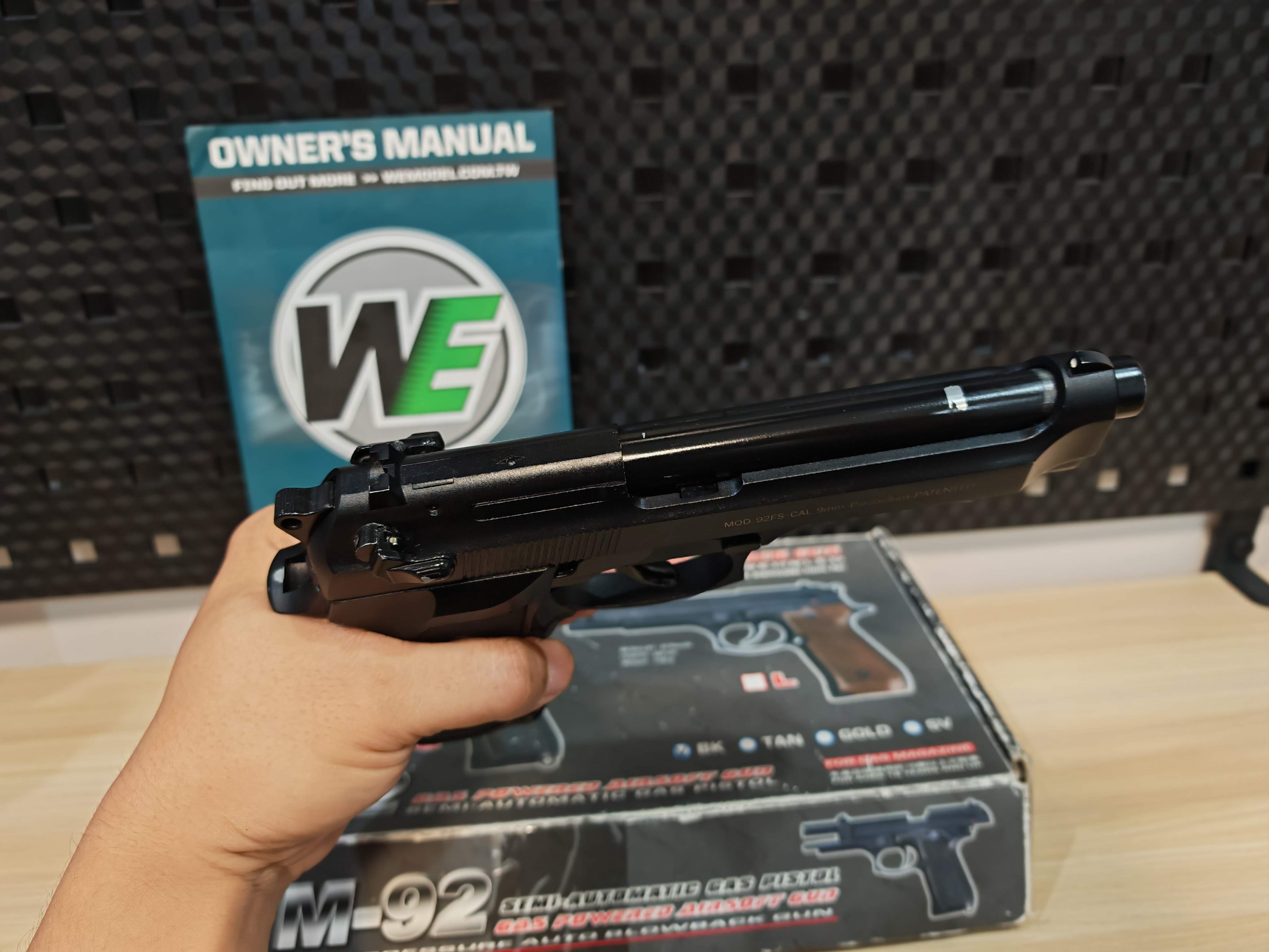 WE Beretta M92 Semi Version GBB ดำ พร้อมเล่น ไต้หวัน BB Gun บีบีกัน แบบแก๊ส ปืนอัดลม มือสอง Airsoft Gun