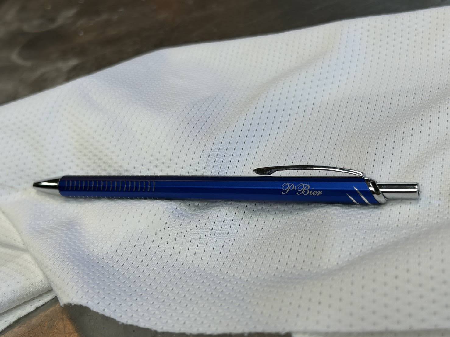 Pentel Energel Slim Metal 0.5 mm