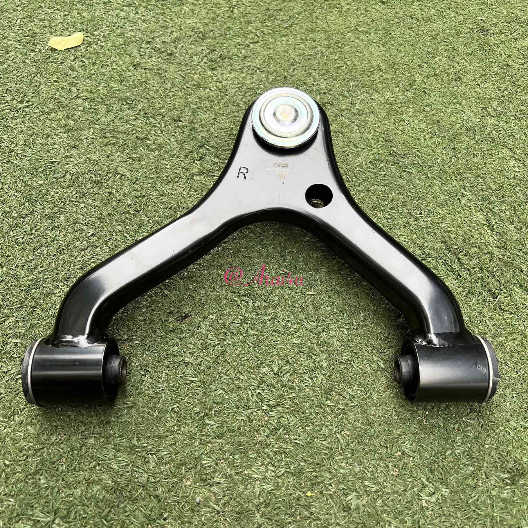 ปีกนกบนทั้งปีก TOYOTA VIGO 2WD, REVO2WD RH ข้างขวา