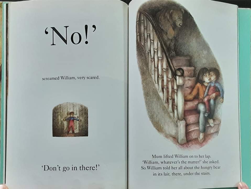 หนังสือนิทานปกแข็ง** 🍅🍓THE BEAR UNDER THE STAIRS BY HELEN COOPER