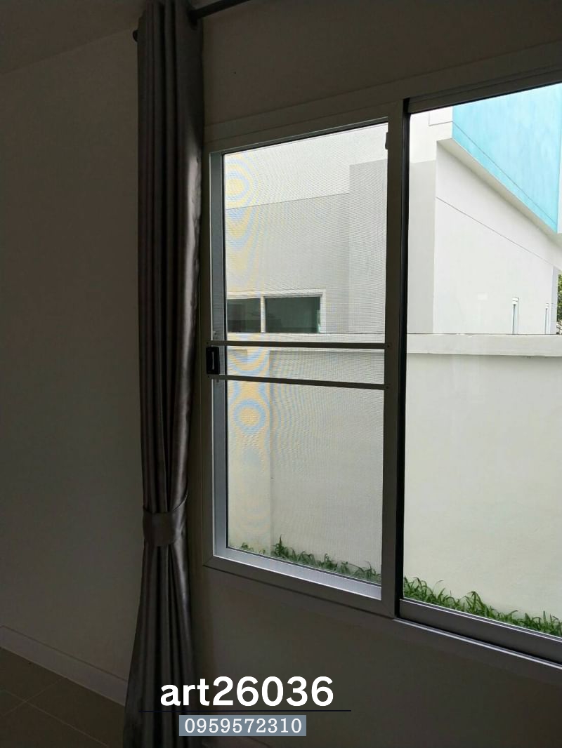 หน้าต่าง ประตู มินิมอล