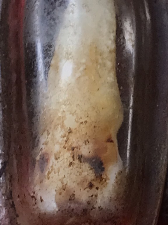 พระทันตธาตุ และประคำครูบาวัดสันโค้ง อ.แม่จัน จ.เชียงราย ได้มาจากคุณครูดนัย อดีตเป็นครูสอนโรงเรียนแม่จันวิทยาคม ปัจจุบันอายุ 79 ปี เปิดร้านอาหารอยู่น อ.แม่จัน ครูดนัยท่านเป็นลูกศิษย์ครูบาวัดสันโค้ง ท่านเล่าว่าได้พระทันตธาตุมาในปี 2519 พร้อมกับประคำ