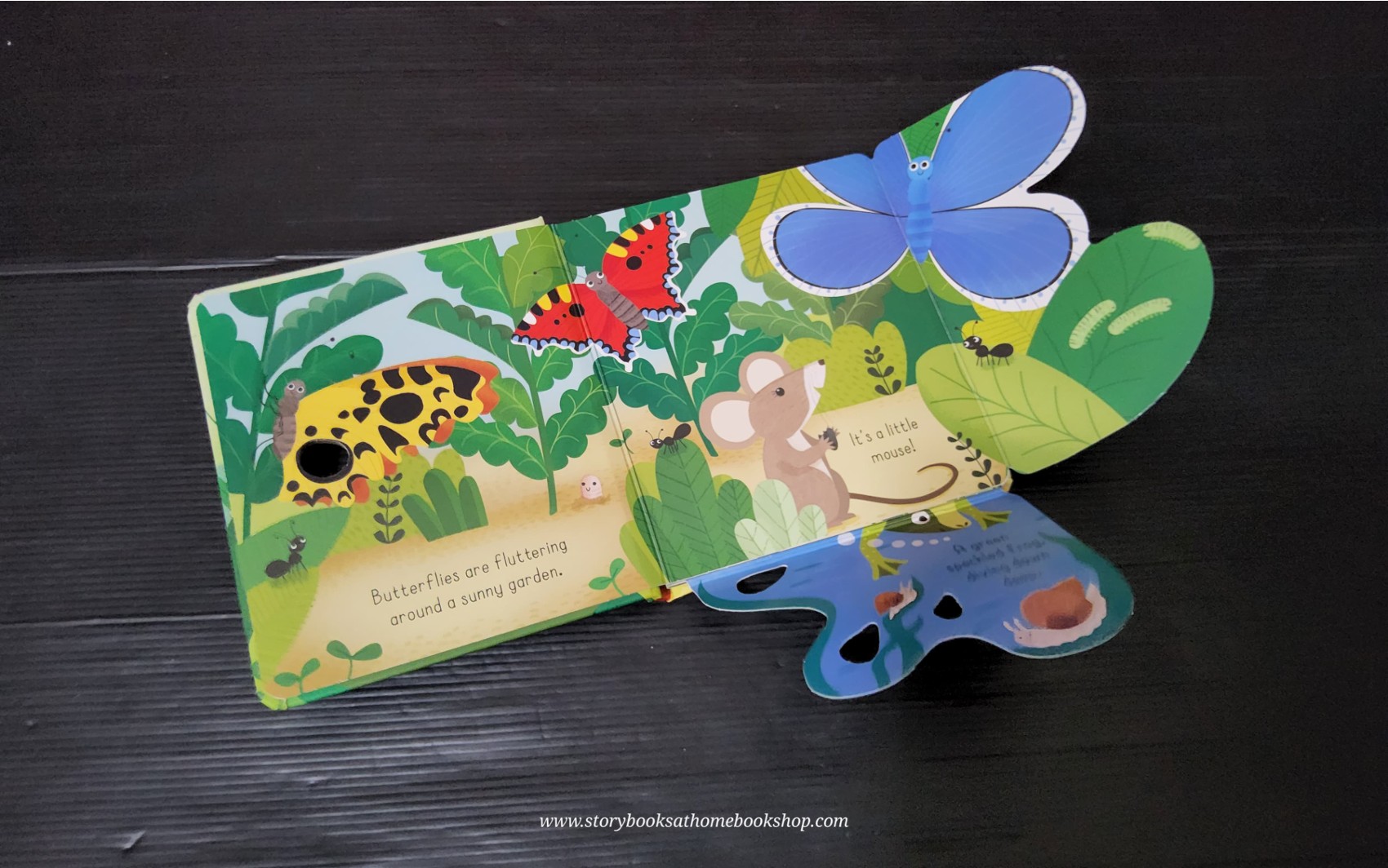 FLAP BOARD BOOK** 🍅🍓USBORNE LITTLE LIFT AND LOOK:GARDEN