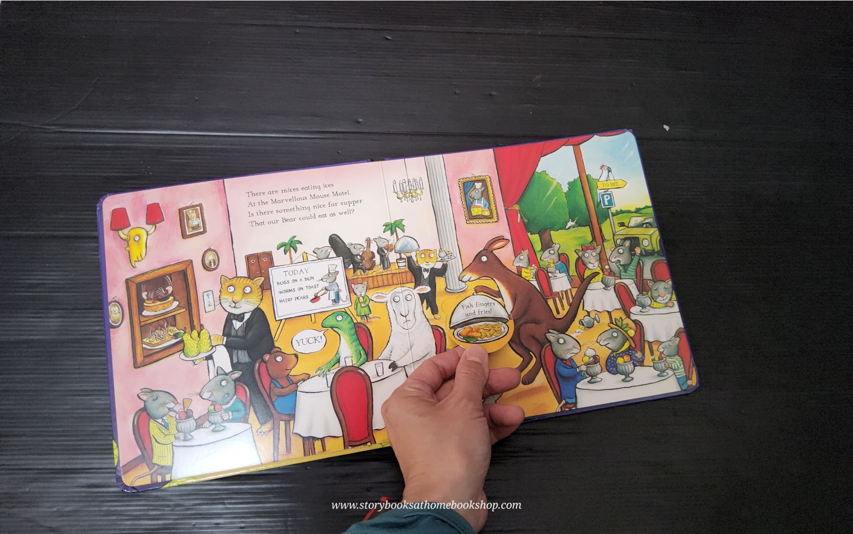 FLAP BOARD Book** 🍅THE BEDTIME BEAR BY IAN WHYBROW.AXEL SCHEFFLER