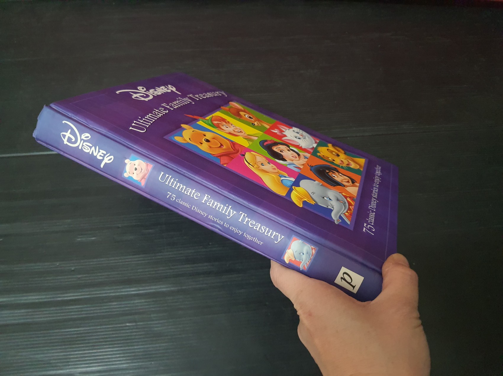 หนังสือนิทานปกแข็ง** 🍅🍓DISNEY ULTIMATE FAMILY TREASURY 75 CLASSIC DISNEY STORIES