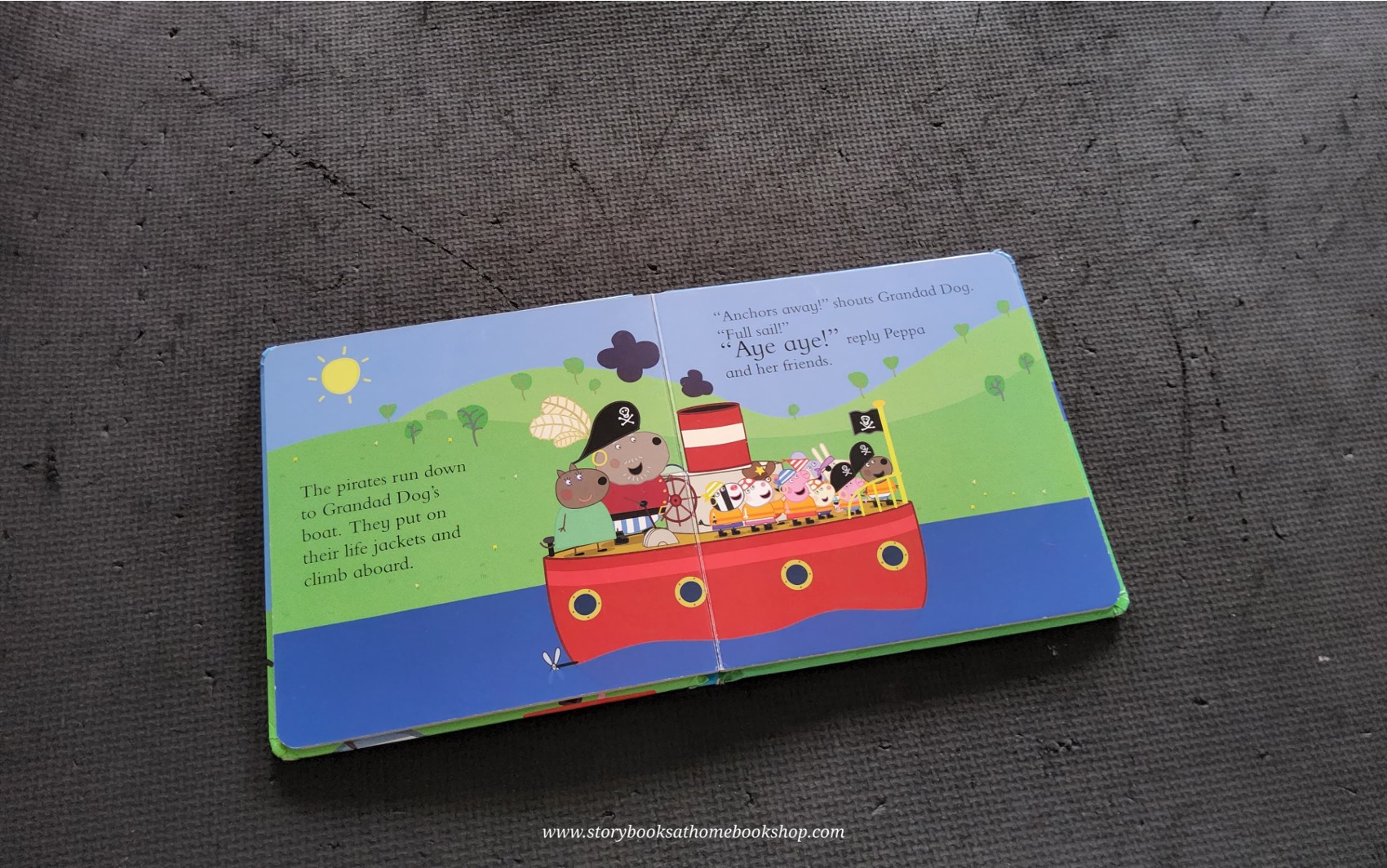 BOARD BOOK** 🍅🍅PEPPA PIG THE PIRATE