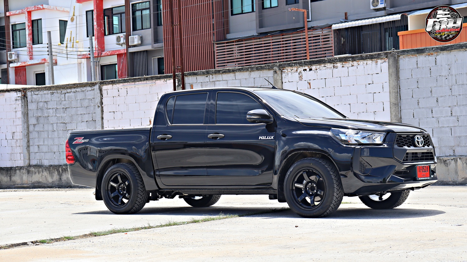 TOYOTA REVO Z-EDITION ป้ายแดง เปลี่ยนล้อยาง TE37 SUV ขอบ18นิ้ว ยาง DCENTI GODZILLA 255/50R18 102W