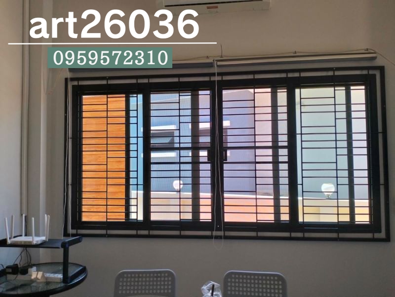 เหล็กดัด สไตล์โมเดิร์น สีดำ