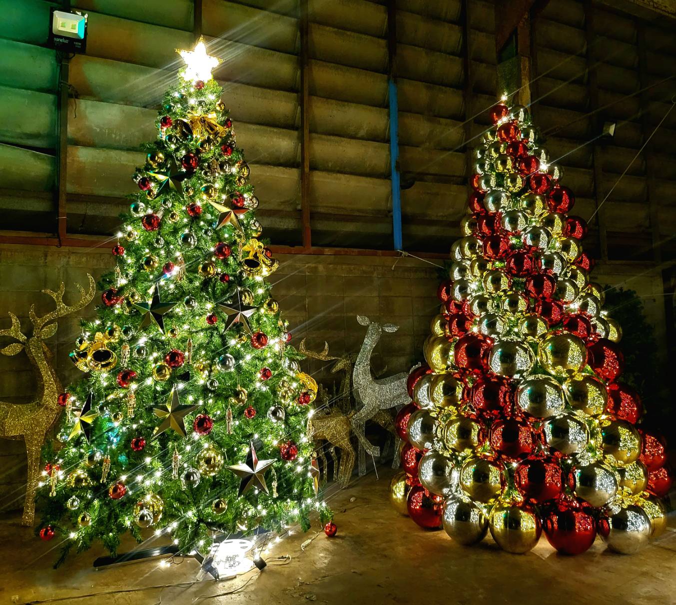 ต้นคริสต์มาสบอลใหญ่"VIP" ยอดนิยม ขนาด 3เมตร ENGLISH STYLE