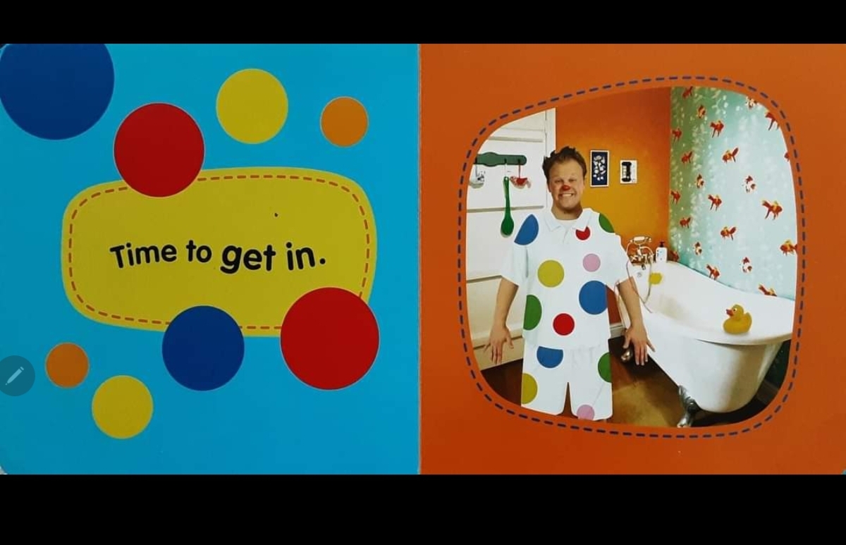 หนังสือนิทาน ภาษาอังกฤษ ปกแข็ง Board Book Mr Tumble's Bathtime Book/สภาพ 80-90%