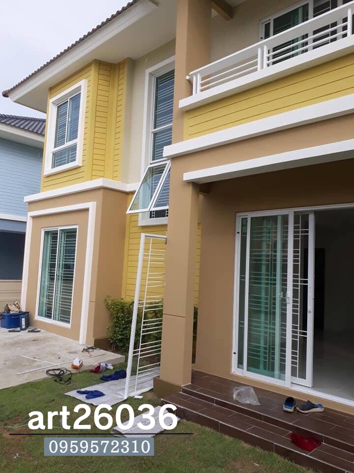 เหล็กดัดสีอบขาว ประตู กระจกบานเลื่อน มุ้งลวด