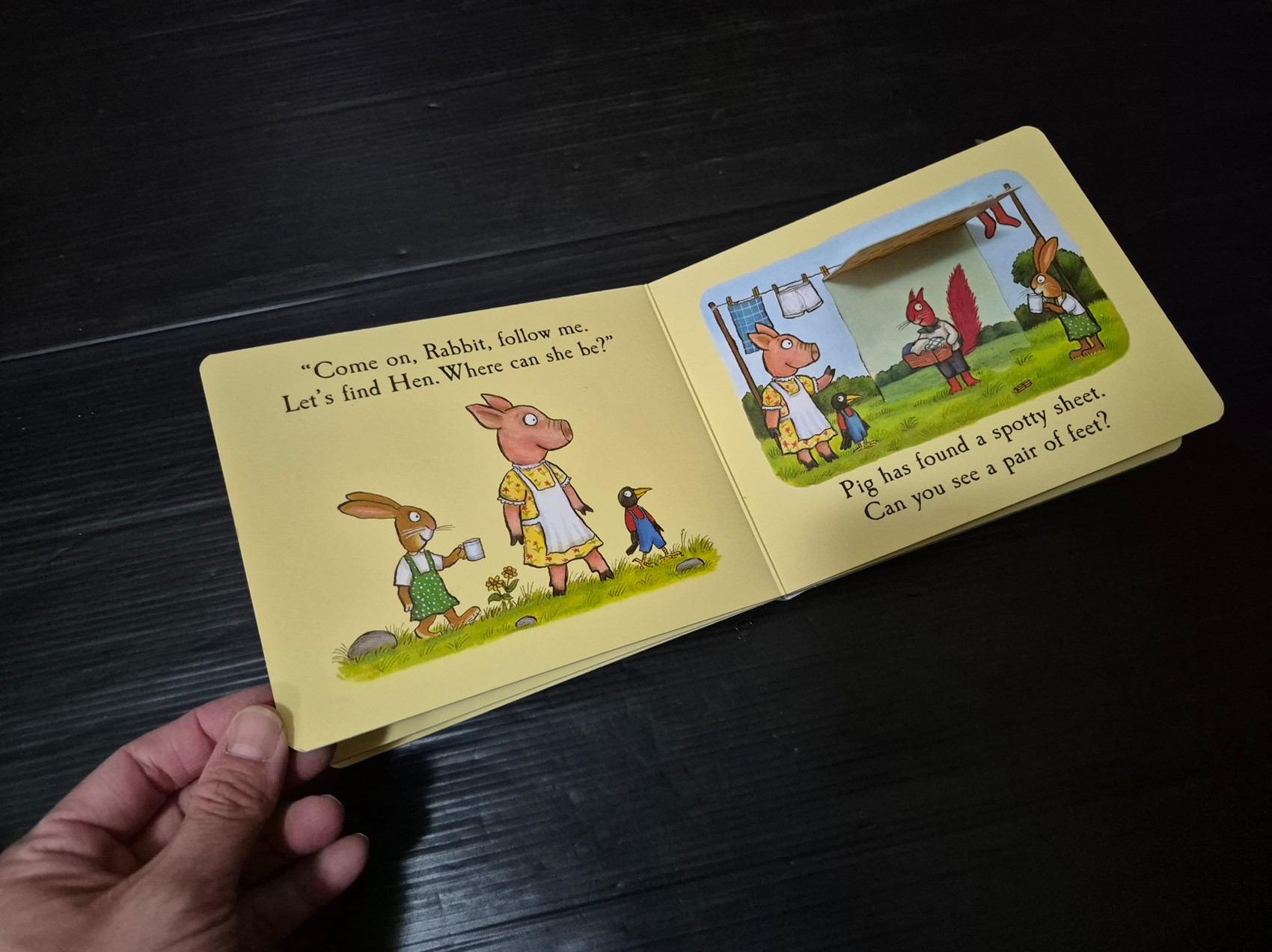 FLAP BOARD BOOK** 🍅🍅HIDE- AND -SEEK PIG A LIFE THE FLAP BOOK