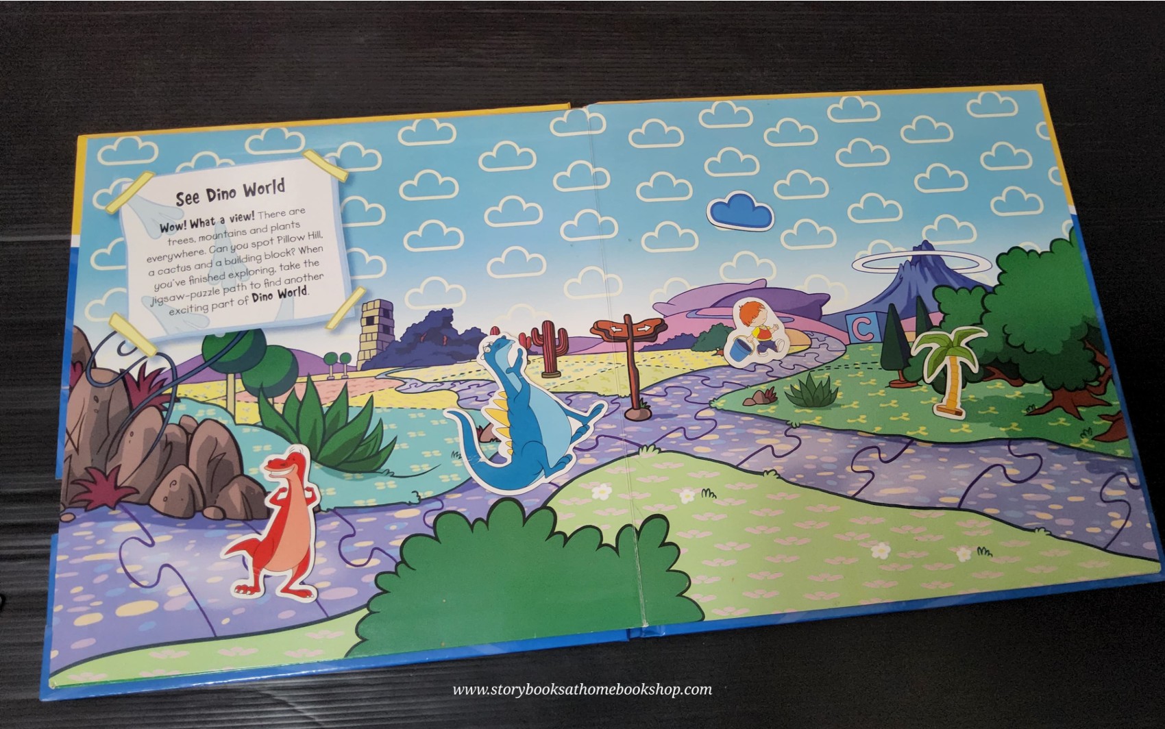 MAGNET BOARD BOOK ** 🍅🍅HARRY AND HIS BUXKET FULL OF DINOSAURS: HARRY'S DINO WORLD MAGNET BOOK