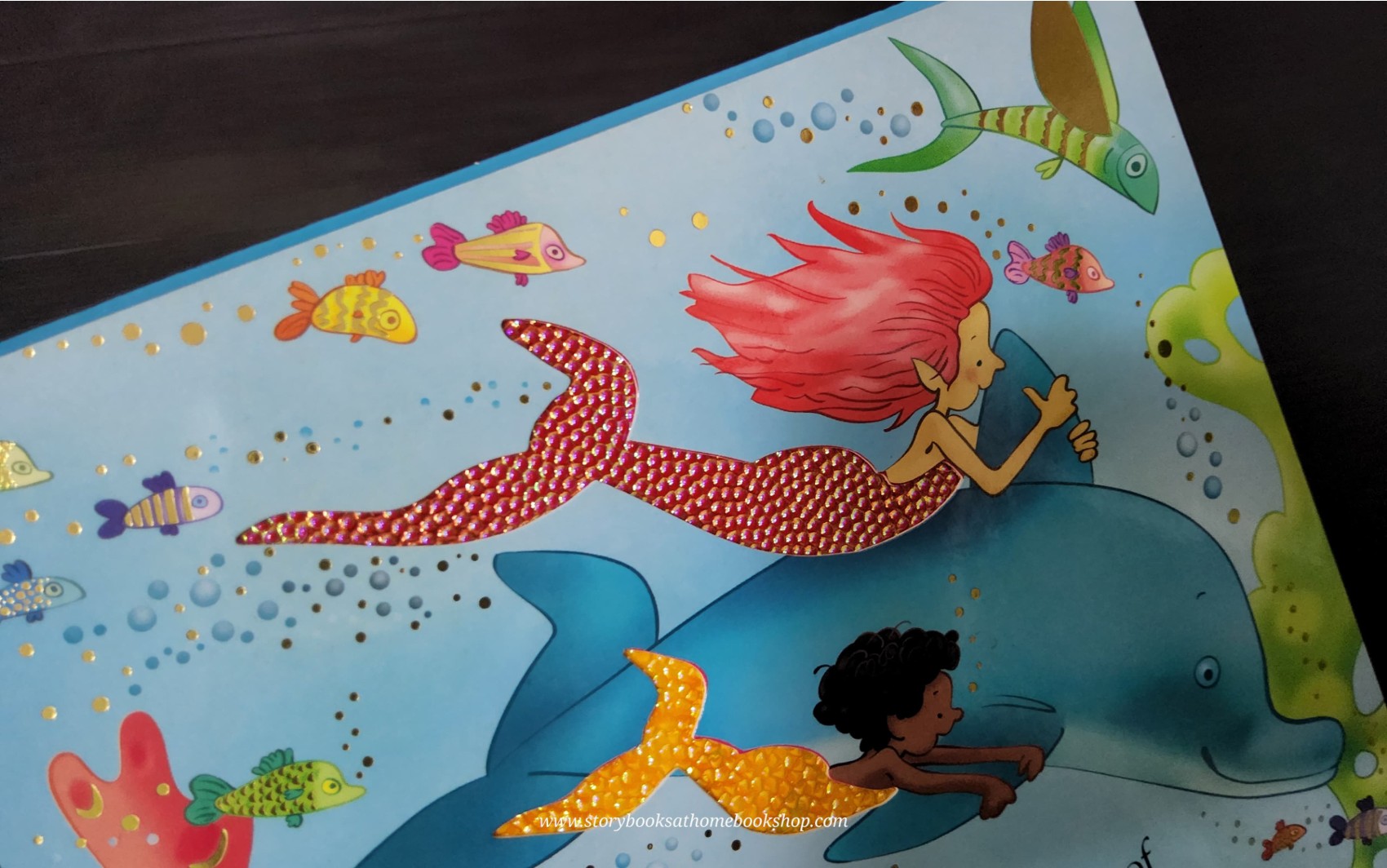 BOARD BOOK** ♥️USBONE SPARKLY TOUCHY-FEELY :MERMAIDS