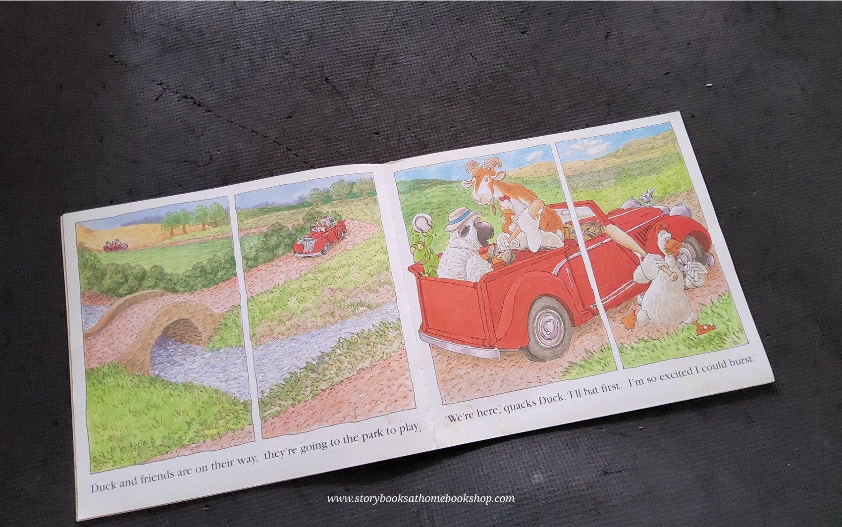 หนังสือนิทานปกอ่อน** 🍅🍓HIT THE BALL DUCK BY JEZ ALBOROUGH