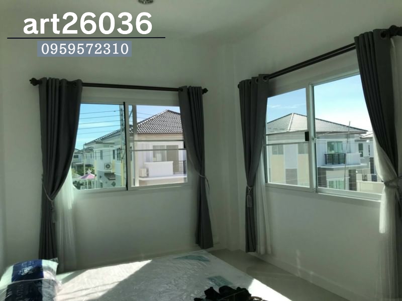 เหล็กดัดหน้าต่าง กระจกพร้อมผ้าม่าน กระจกบานเลื่อน สไตล์โมเดิร์น