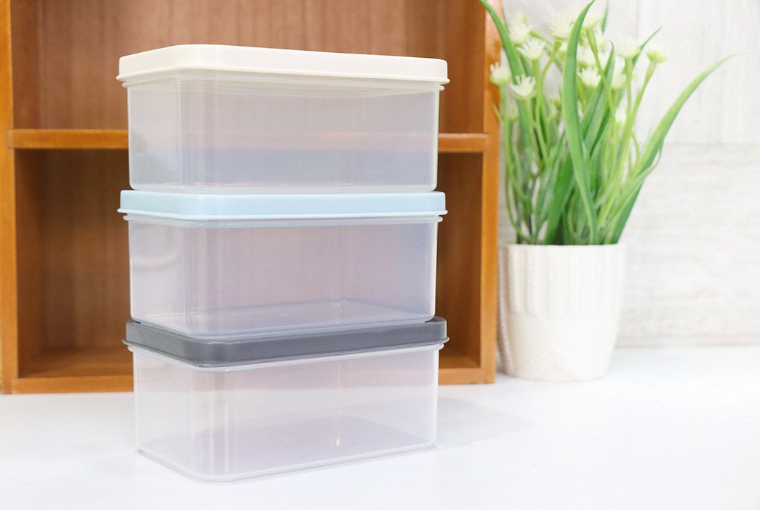Food Box กล่องใส่อาหารพลาสติก 3 pcs JP Quality 320ml 8x11x5cm 1554 EARTH COLOR