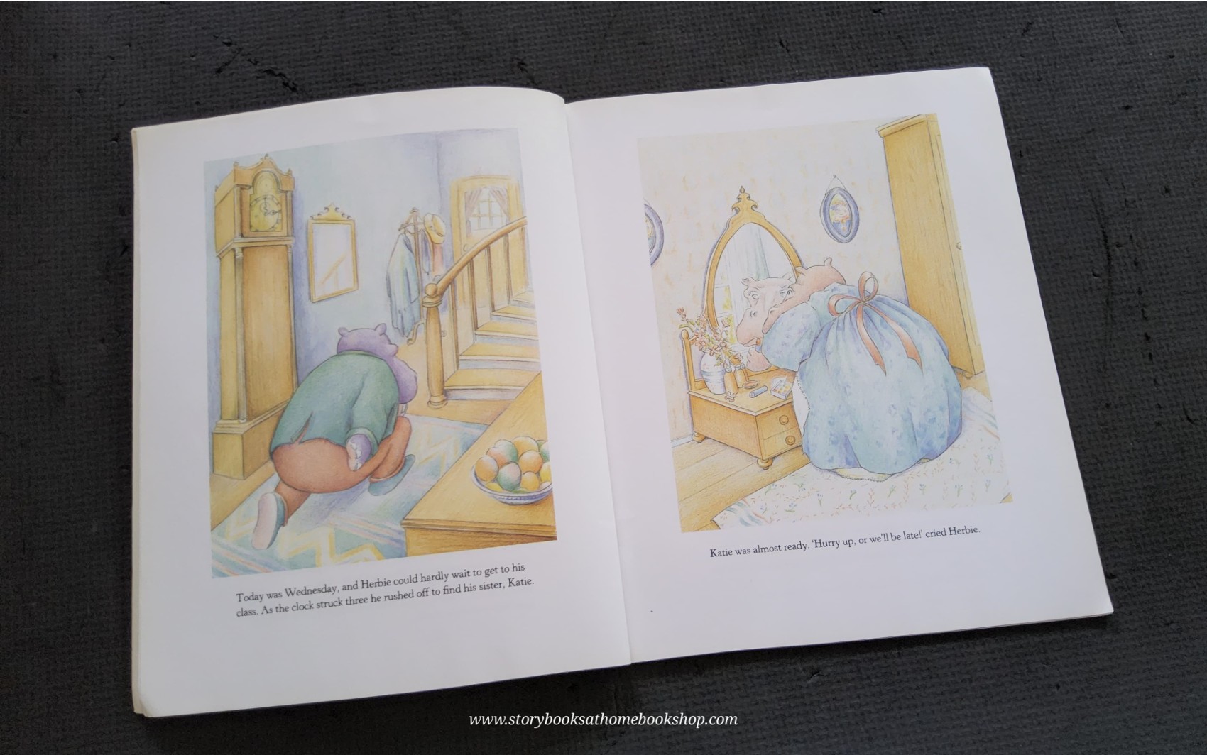 หนังสือนิทานปกอ่อน** 🍅🍓HERBIE DANCES BY CHARLOTTER VAN EMST