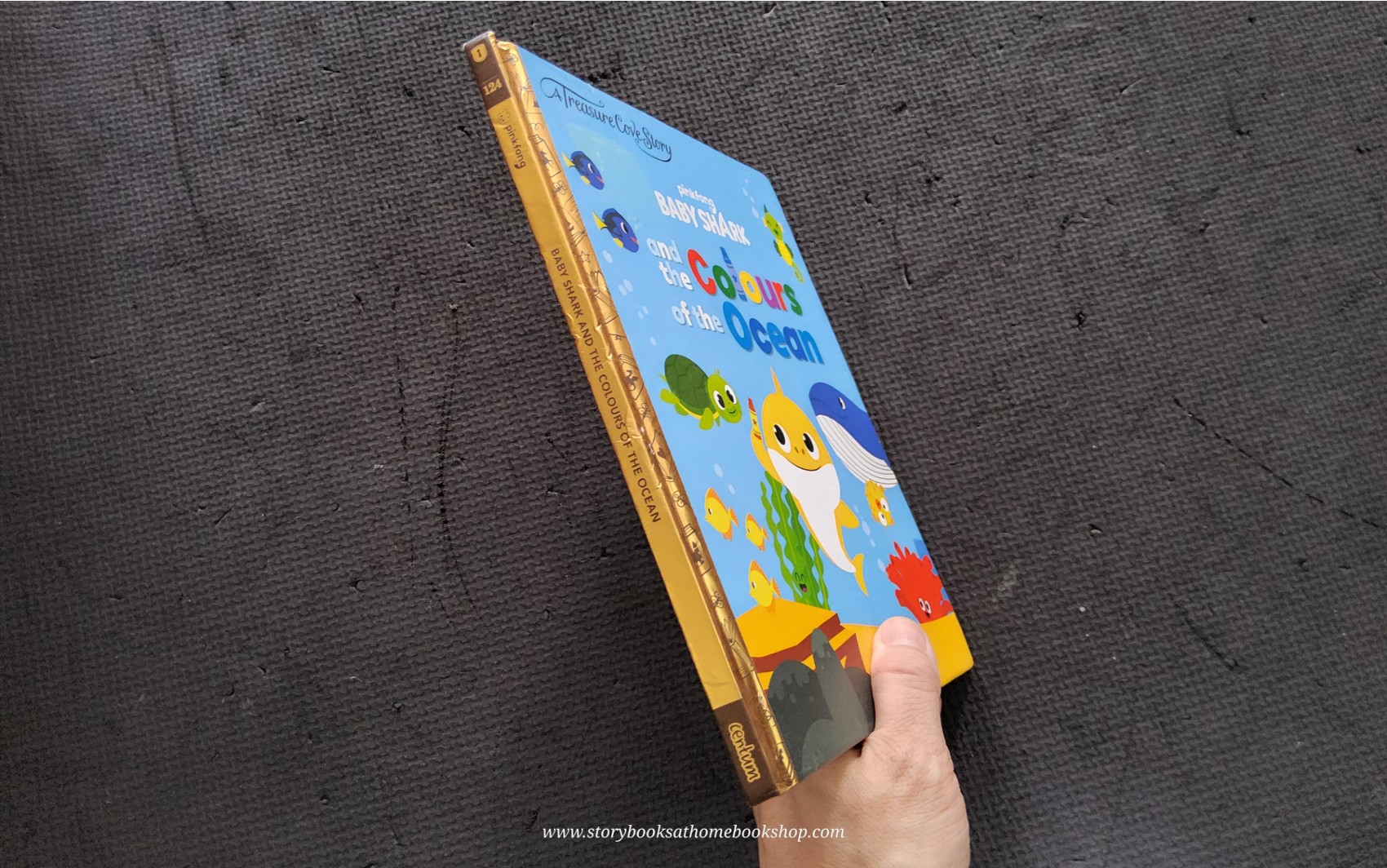 หนังสือนิทานปกแข็ง** 🍅🍅BABY SHARK AND THE COLOURS OF THE OCEAN