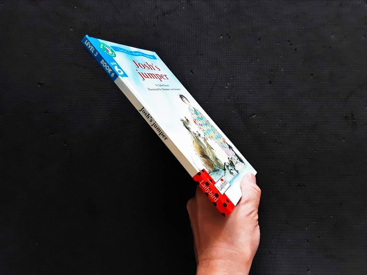 หนังสือนิทานเด็ก ปกแข็ง ภาษาอังกฤา 🍅🍓 Read with Ladybird L.3: Josh's jumper/Used สภาพ 80-90%