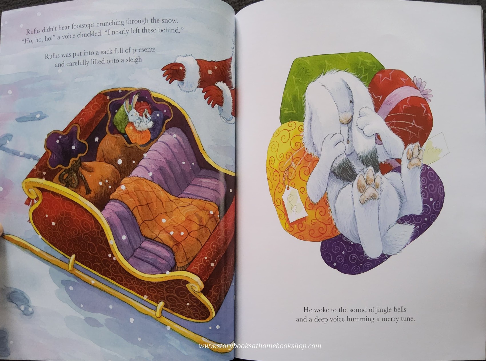 หนังสือนิทานปกอ่อน** 🍅🍓SANTA'S LITTLE HELPER