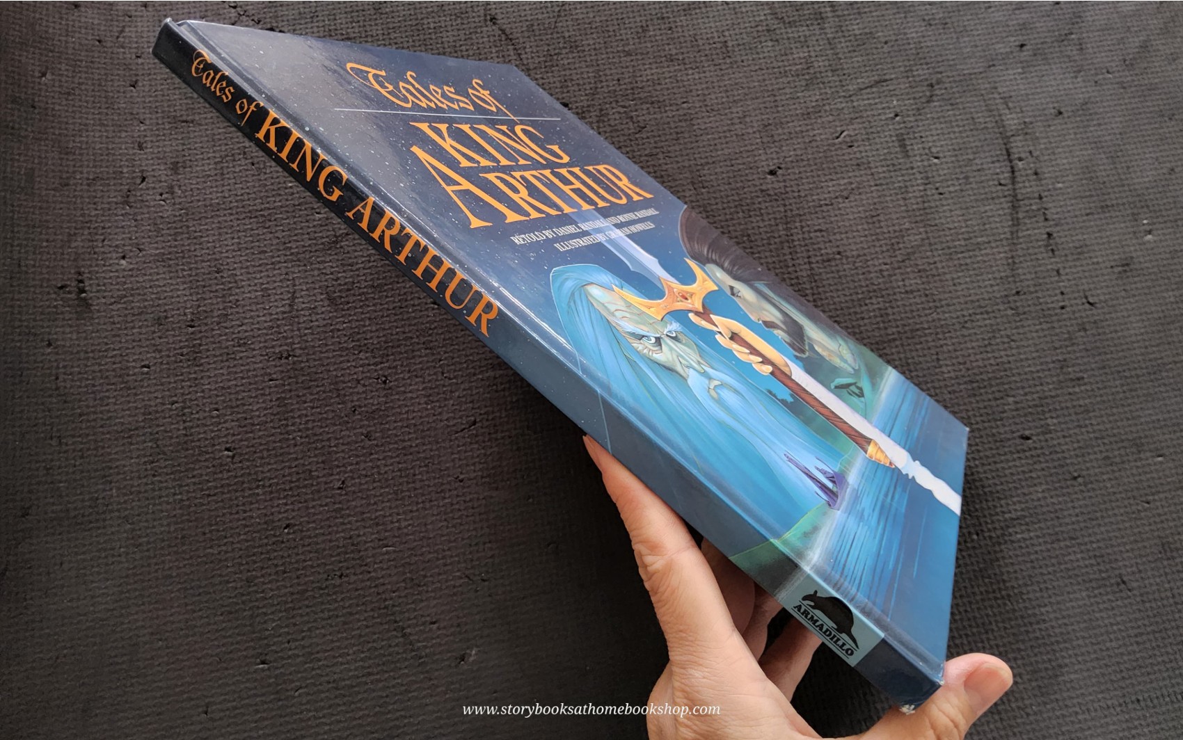 หนังสือนิทานปกแข็ง ** 🍅🍓TALES OF KING ARTHUR