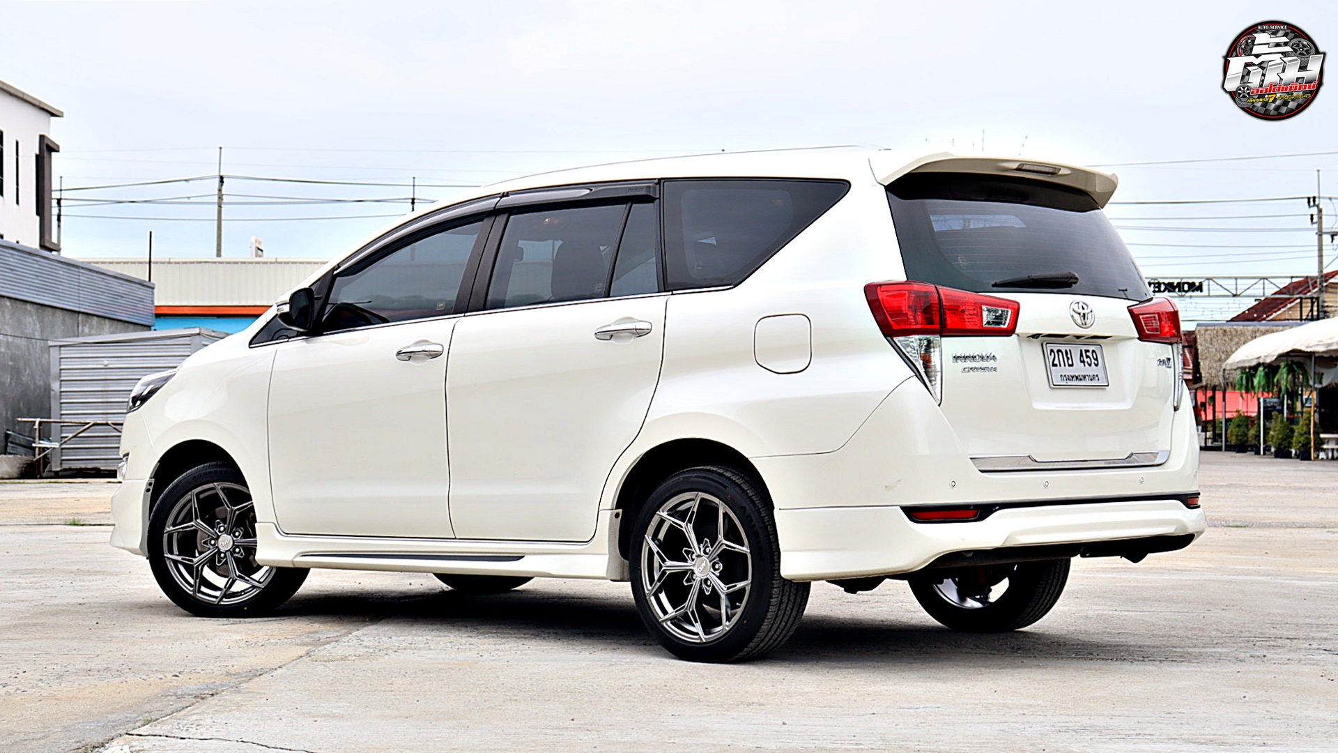 TOYOTA INNOVA เปลี่ยนล้อยาง ล้อ BW B175 ขอบ18นิ้ว ยาง ARISUN ZP01 235/45R18 98W