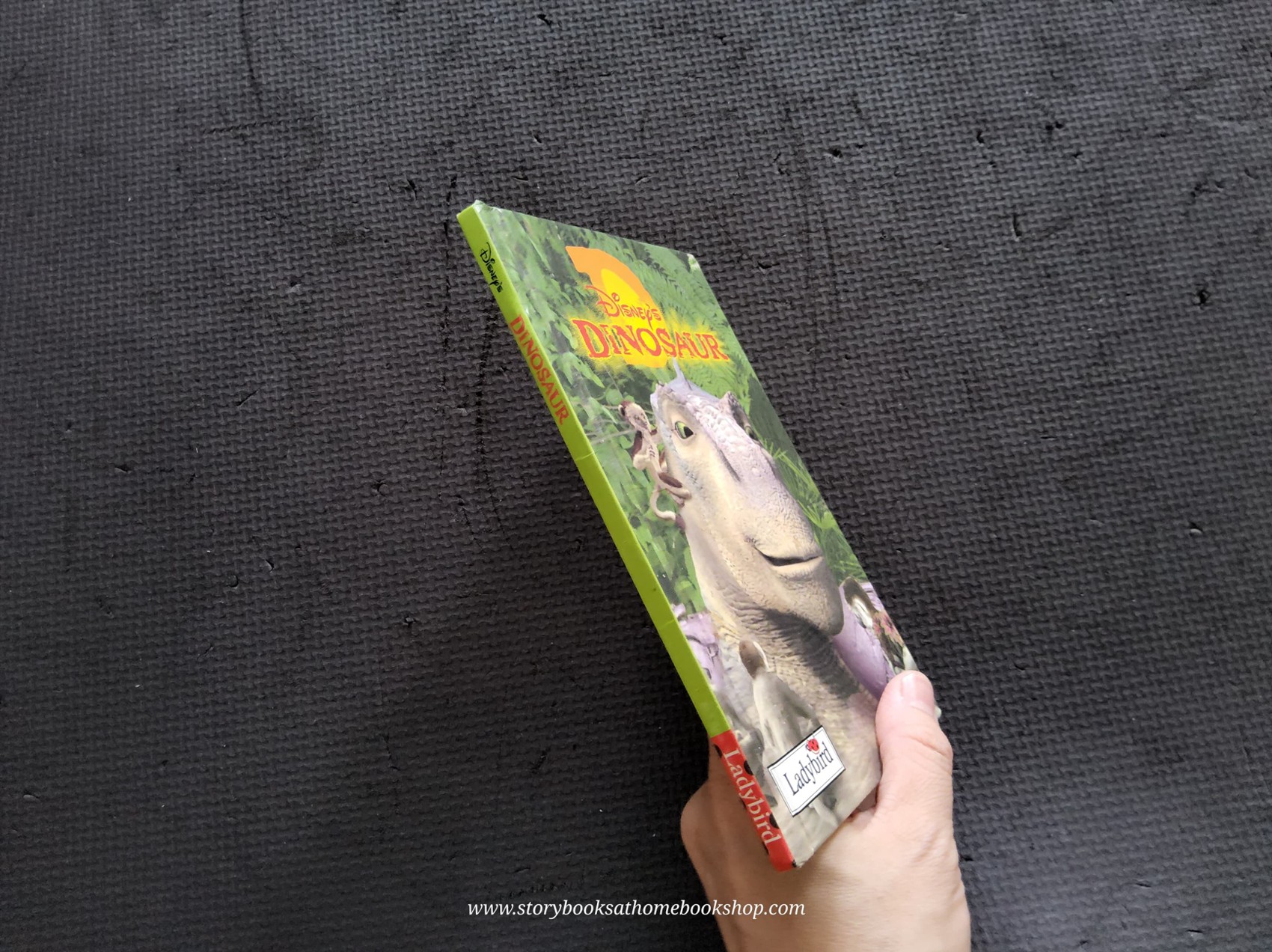 หนังสือนิทานปกแข็ง ** ♥️♥️DISNEY DINOASAUR