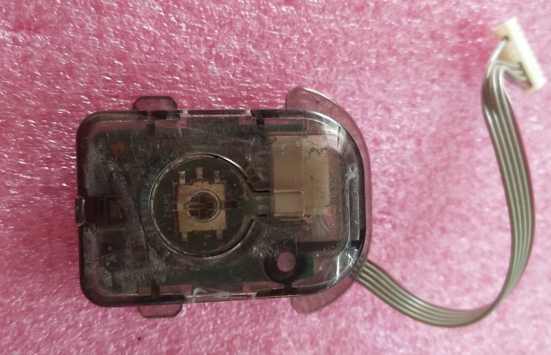 ตัวรับรีโมทย์/คีย์กดทีวี สกายเวิร์ท( SKYWORTH) ของแท้ถอดจากเครื่อง รุ่น43UB5500 พาร์ท5851-132E20-0P10