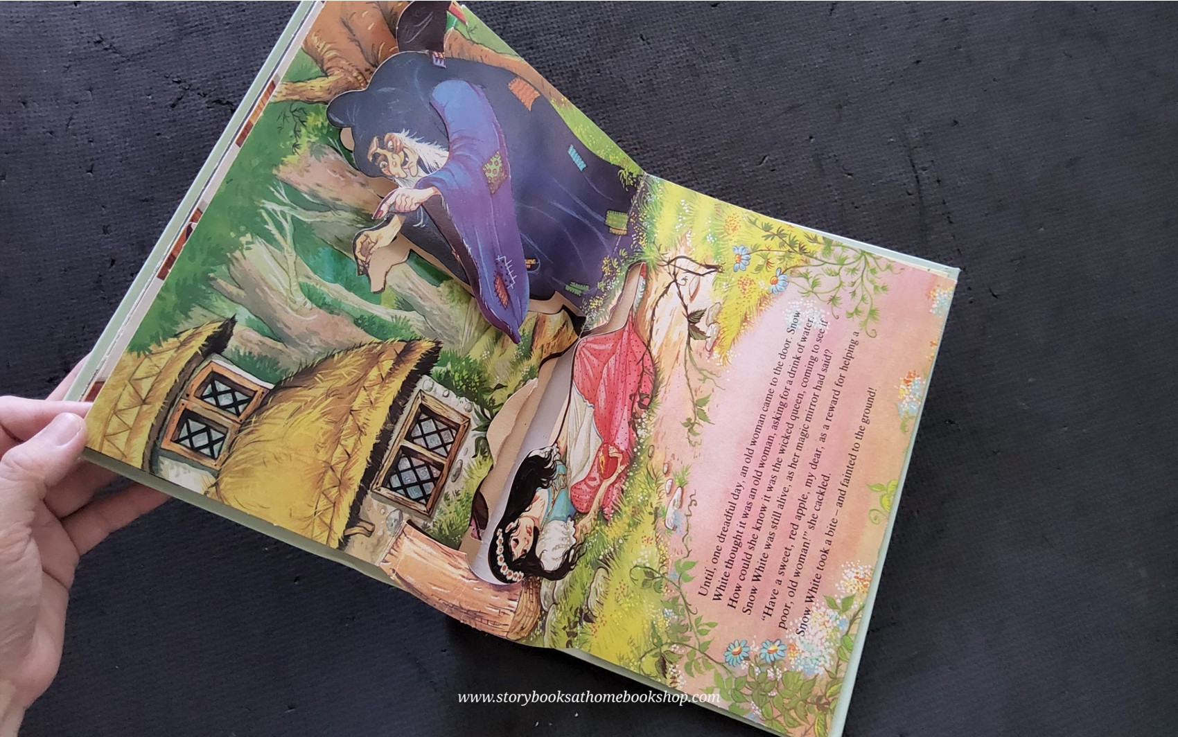 Pop-Up Book** ** หนังสือนิทานปกแข็ง** 🍅🍓SNOW WHITE POP-UP PICTURE STORY